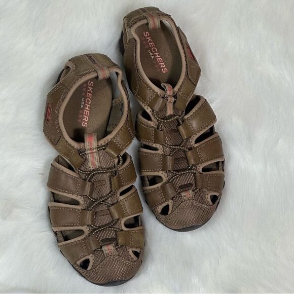 SKECHERS HIKING SHOES/LEATHER - Picture 1 of 8